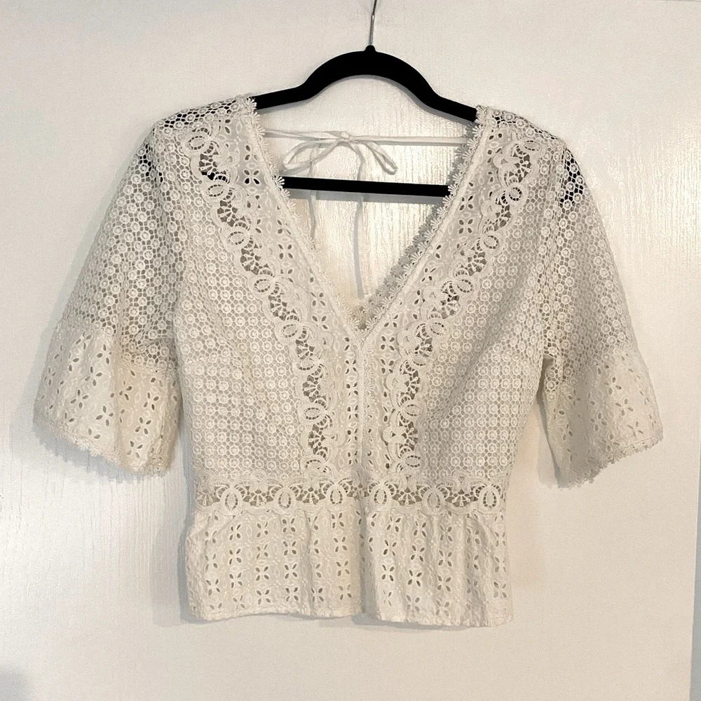 Abercrombie • NWT Lace V Neck Blouse - Picture 4 of 6